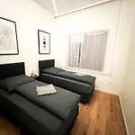 Apartmán House - 20 Min To Dus Airport & Messe *