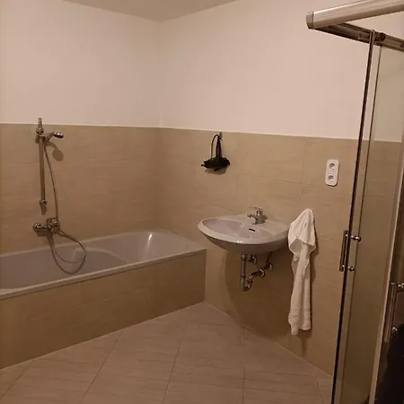 House - 20 Min To Dus Airport & Messe Krefeld