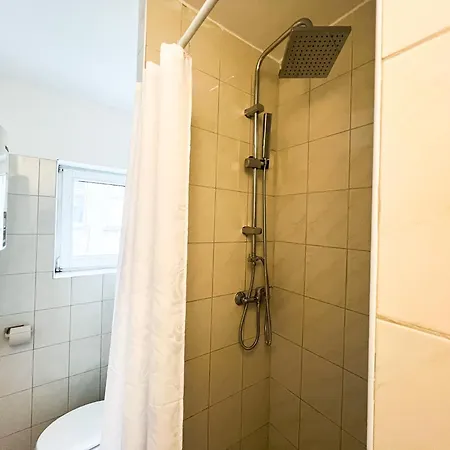 House - 20 Min To Dus Airport & Messe Apartman Krefeld