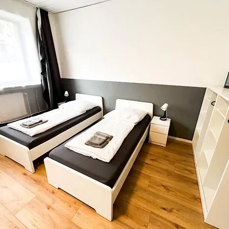 House - 20 Min To Dus Airport & Messe Apartman *